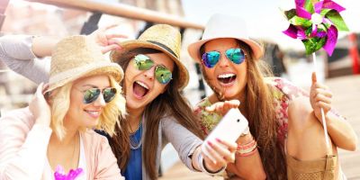 Let’s get acquainted with the top 17 lifestyle influencers on Instagram who share personal stories, and (each in his own way) inspire and motivate huge audiences every day.